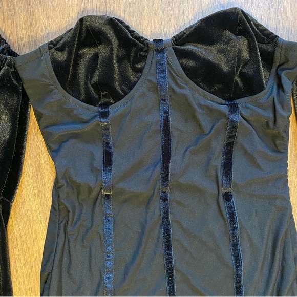 PrettyLittleThing Black Velvet Corset Puff Sleve Mini Dress Size 4 NWT - Picture 2 of 11